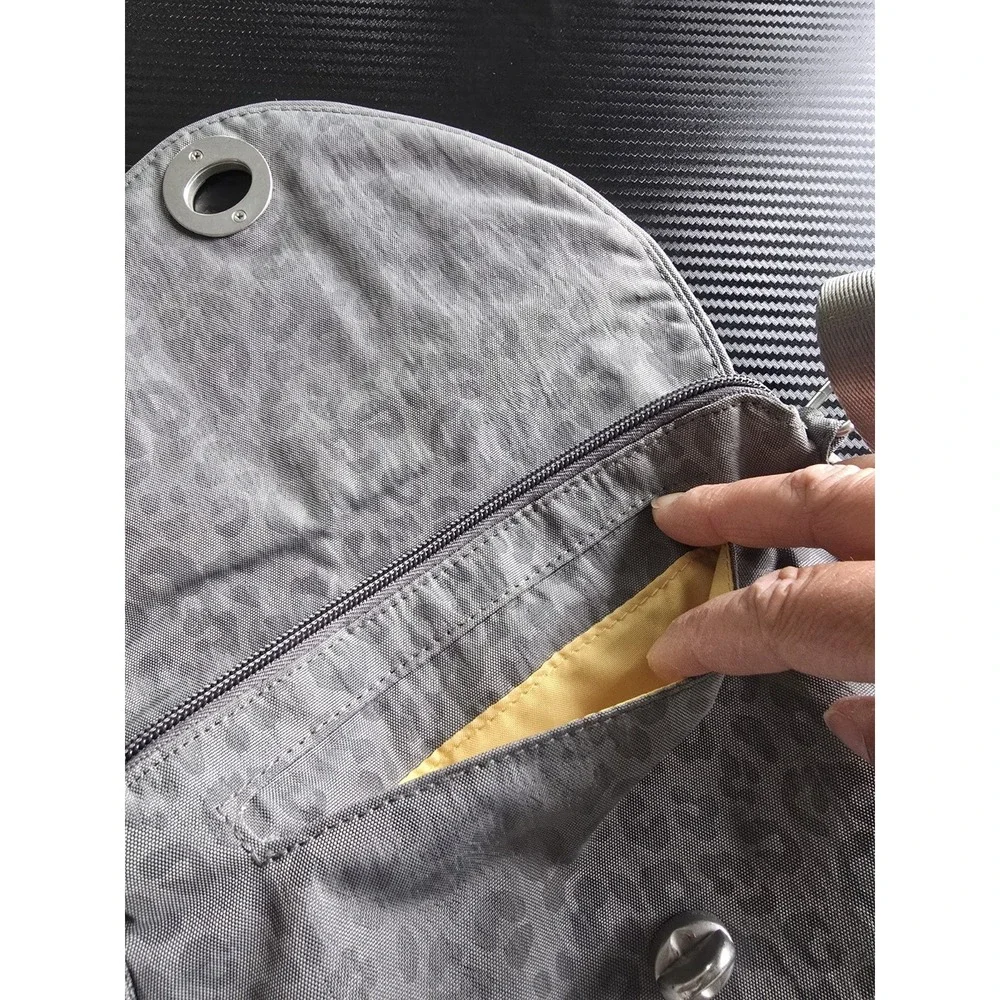 Baggallini Gray Nylon Crossbody Messenger Travel Bag Turn Lock Lightweight